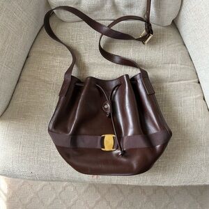 Vintage Ferragamo brown leather hobo style belted shoulder bag.